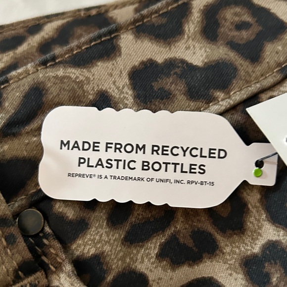 Design Lab Lord & Taylor Leopard Skinny Jeans - Picture 4 of 5